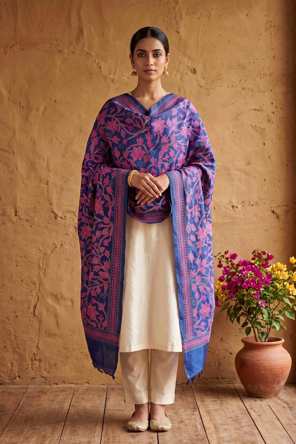 Pure Tussar Kantha Stitch Dupatta SN26KD61
