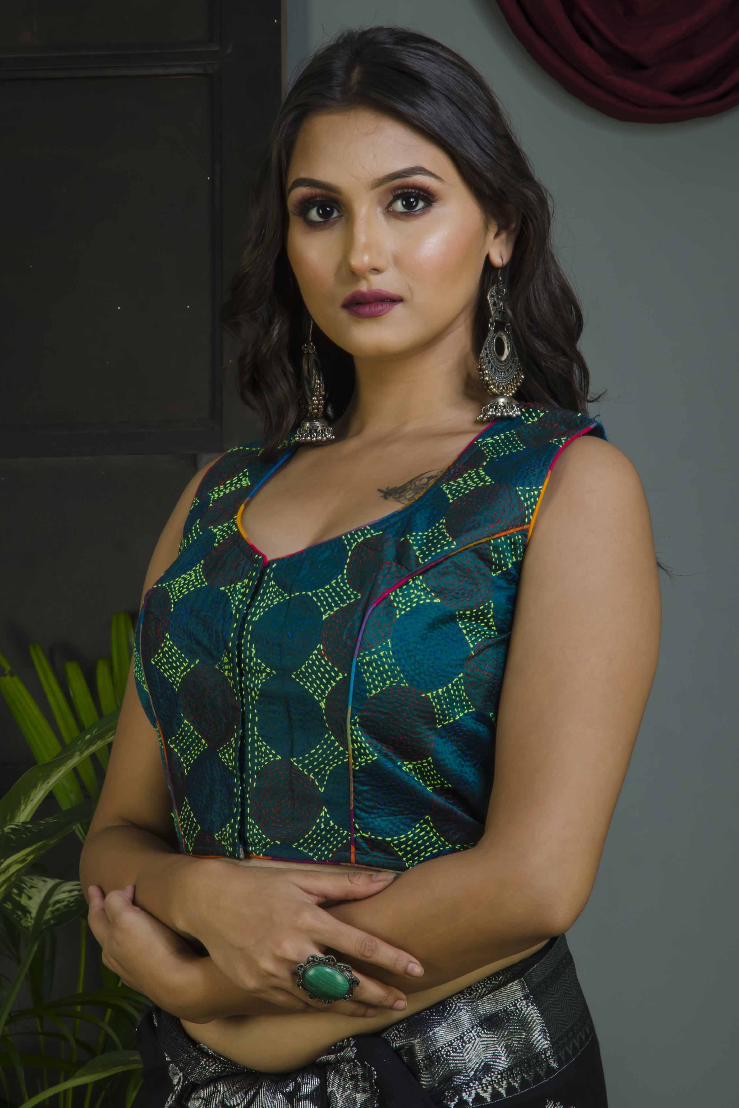 Sleeveless Kantha Stitch Blouse SN20224634